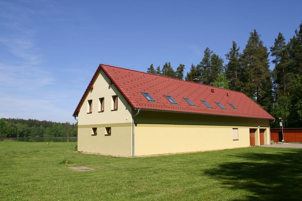 Penzion U Blatce Hotell Nové Hrady Exteriör bild